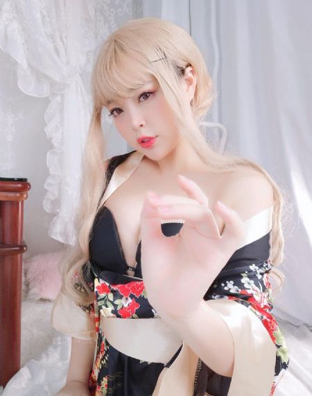 日韩精品成人色啄木鸟剧情_HD影视在线观看